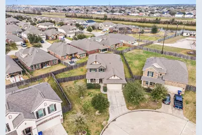 4435 Bearberry Avenue, Baytown, TX 77521 - Photo 39