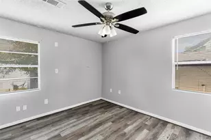 105 Graham St, Baytown, TX 77520 - Photo 13