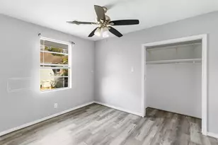 105 Graham St, Baytown, TX 77520 - Photo 15