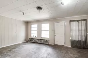 2202 French Pl, Baytown, TX 77520 - Photo 23