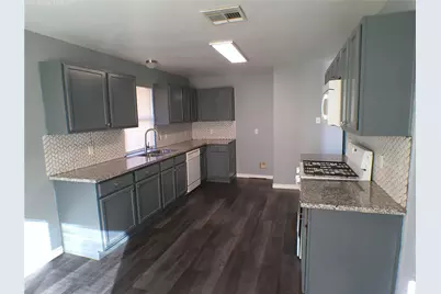 10133 Teneha Drive #A, Houston, TX 77033 - Photo 3