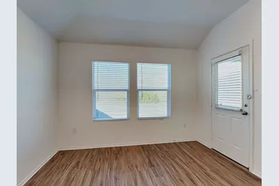 10721 Steinbeck Drive, Austin, TX 78747 - Photo 5