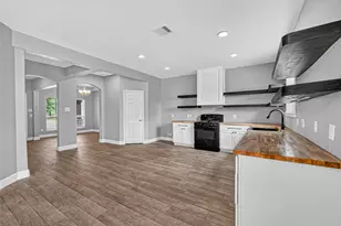 4902 Emerald Tree Cir, Houston, TX 77084 - Photo 7