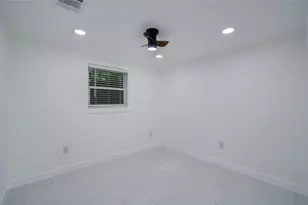 7530 Park Pl Blvd, Houston, TX 77087 - Photo 35