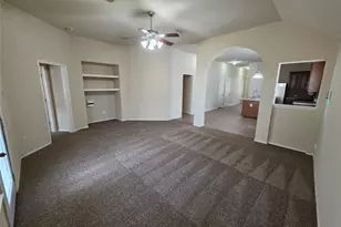 2009 Balsam Lake Ln, Pearland, TX 77584 - Photo 5