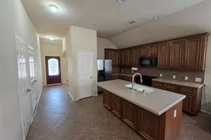 2009 Balsam Lake Ln, Pearland, TX 77584 - Photo 7