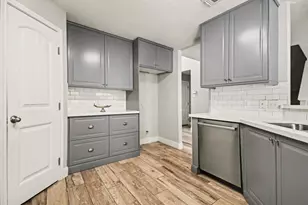 6741 River Ridge Ln, Dickinson, TX 77539 - Photo 11