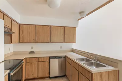 12123 Lemon Ridge Lane #121, Houston, TX 77035 - Photo 7