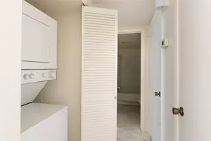 12123 Lemon Ridge Ln, Houston, TX 77035 - Photo 9