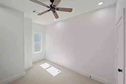 8421 Venus Street #B, Houston, TX 77088 - Photo 15