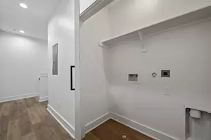 8421 Venus St, Houston, TX 77088 - Photo 19