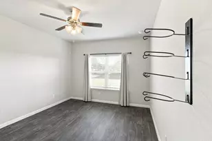 13025 Dancing Reed Dr, Texas City, TX 77568 - Photo 7