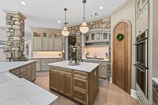 5906 S Royal Point Dr, Kingwood, TX 77345 - Photo 9