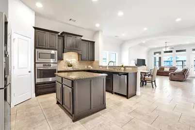 2107 Cinnamon Teal Circle, Brookshire, TX 77423 - Photo 9