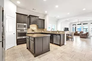 2107 Cinnamon Teal Cir, Brookshire, TX 77423 - Photo 9