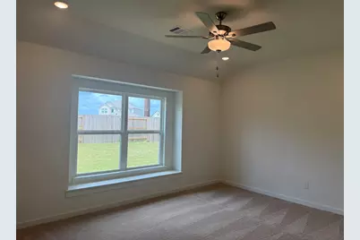 8319 Amber Summit, Angleton, TX 77515 - Photo 3