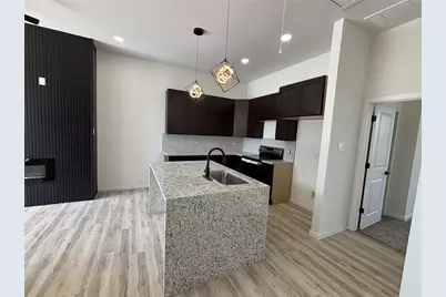902 Ringold Street #A/B, Houston, TX 77088 - Photo 5