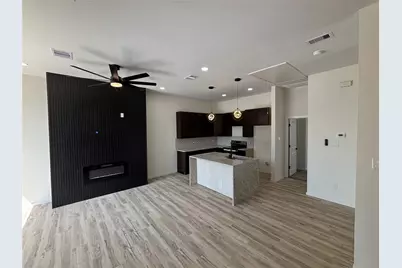 902 Ringold Street #A/B, Houston, TX 77088 - Photo 7