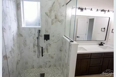 902 Ringold Street #A/B, Houston, TX 77088 - Photo 13