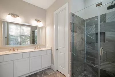 11005 Acorn Falls Drive, Houston, TX 77043 - Photo 15