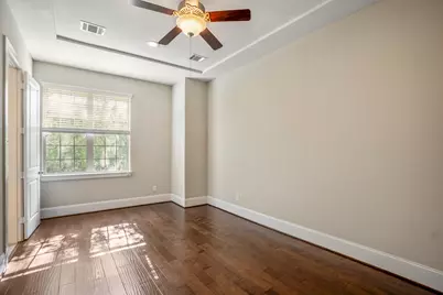 11005 Acorn Falls Drive, Houston, TX 77043 - Photo 13