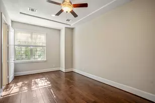 11005 Acorn Falls Dr, Houston, TX 77043 - Photo 13