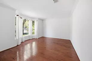 51 N Scribewood Cir, The Woodlands, TX 77382 - Photo 7