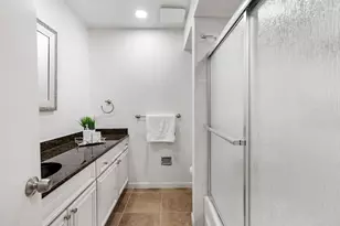 14571 Misty Meadow Ln, Houston, TX 77079 - Photo 25