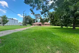 16019 Avenue C, Channelview, TX 77530 - Photo 3