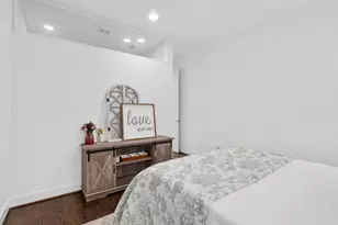 1159 W 18th St, Houston, TX 77008 - Photo 7