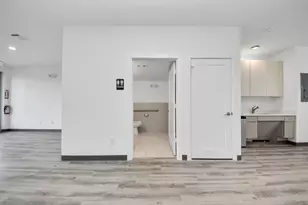 18716 Centro Main St, Shenandoah, TX 77385 - Photo 11