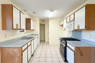 8631 Mapletwist St, Houston, TX 77083 - Photo 7