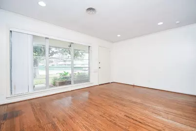 4117 Lymbar Drive, Houston, TX 77025 - Photo 7