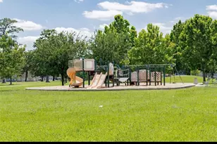 718 Redwing Park Dr, Houston, TX 77009 - Photo 19