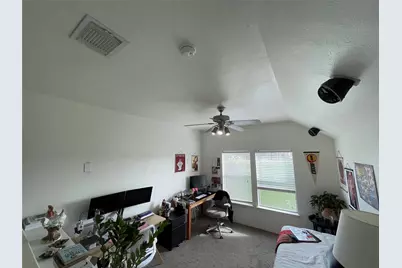 718 Redwing Park Drive, Houston, TX 77009 - Photo 13