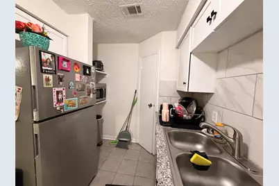 2501 Gulf Freeway #4A, Dickinson, TX 77539 - Photo 1