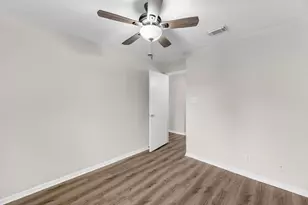 1900 Bay Area Blvd, Houston, TX 77058 - Photo 15