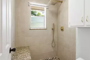 115 Avenue F, Brazoria, TX 77422 - Photo 17