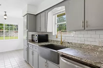 115 Avenue F, Brazoria, TX 77422 - Photo 7