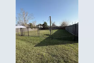 845 & 847 S Victory Drive, Houston, TX 77088 - Photo 13