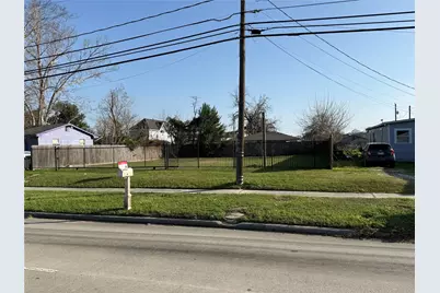 845 & 847 S Victory Drive, Houston, TX 77088 - Photo 7