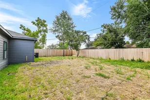 6103 Cavalier St, Houston, TX 77087 - Photo 49