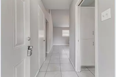 3918 Dalmatian Drive, Houston, TX 77045 - Photo 21