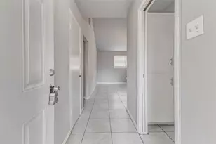 3918 Dalmatian Dr, Houston, TX 77045 - Photo 21