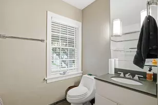 1914 Canterbury St, Houston, TX 77030 - Photo 13