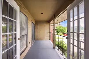 8918 Bissonnet St, Houston, TX 77074 - Photo 23