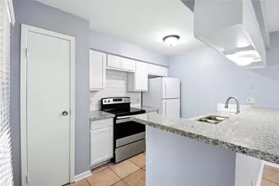8918 Bissonnet Street #112, Houston, TX 77074 - Photo 5