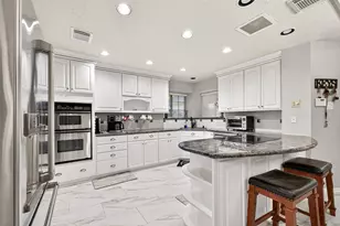 1422 N Yegua River Cir, Sugar Land, TX 77478 - Photo 9