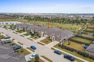 2427 Rosemary Sage Dr, Fulshear, TX 77423 - Photo 9