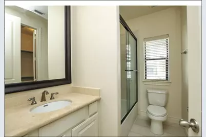 2226 Hilshire Lake Drive, Houston, TX 77080 - Photo 7